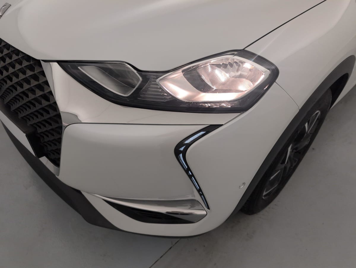 Vente en ligne Ds Ds3 Crossback PURETECH 130 EAT8 CONNECTED CHIC au prix de 14 090 €