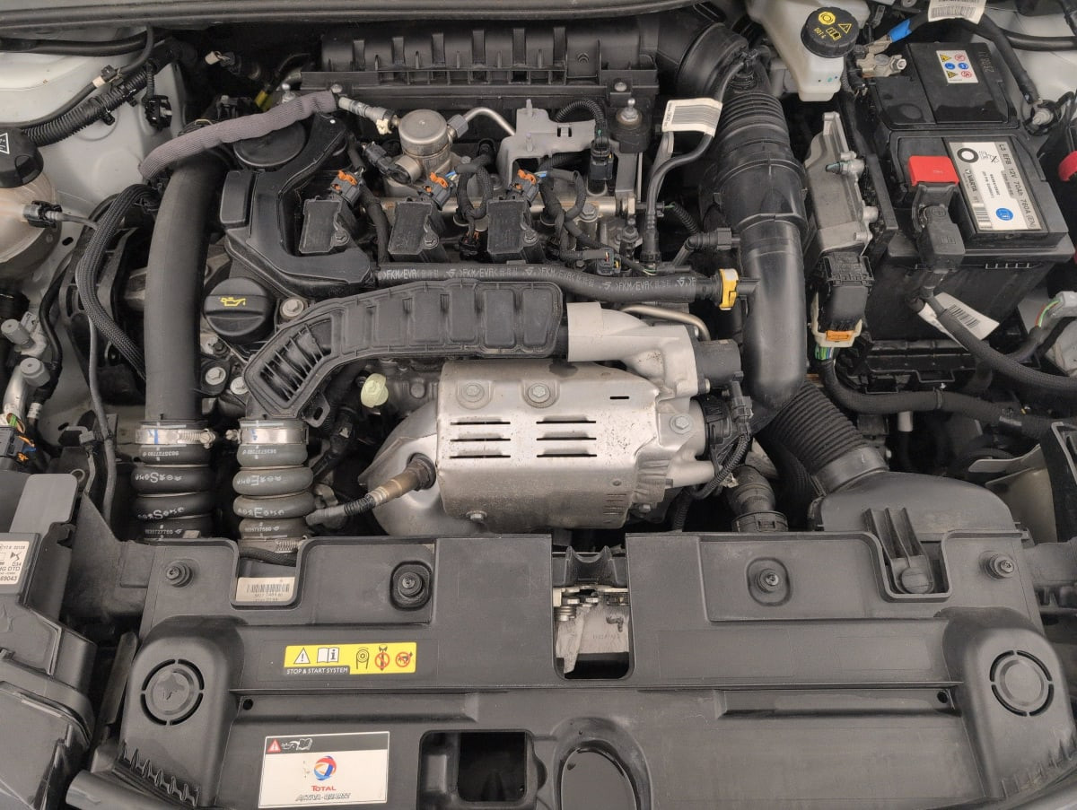 Vente en ligne Ds Ds3 Crossback PURETECH 130 EAT8 CONNECTED CHIC au prix de 14 090 €
