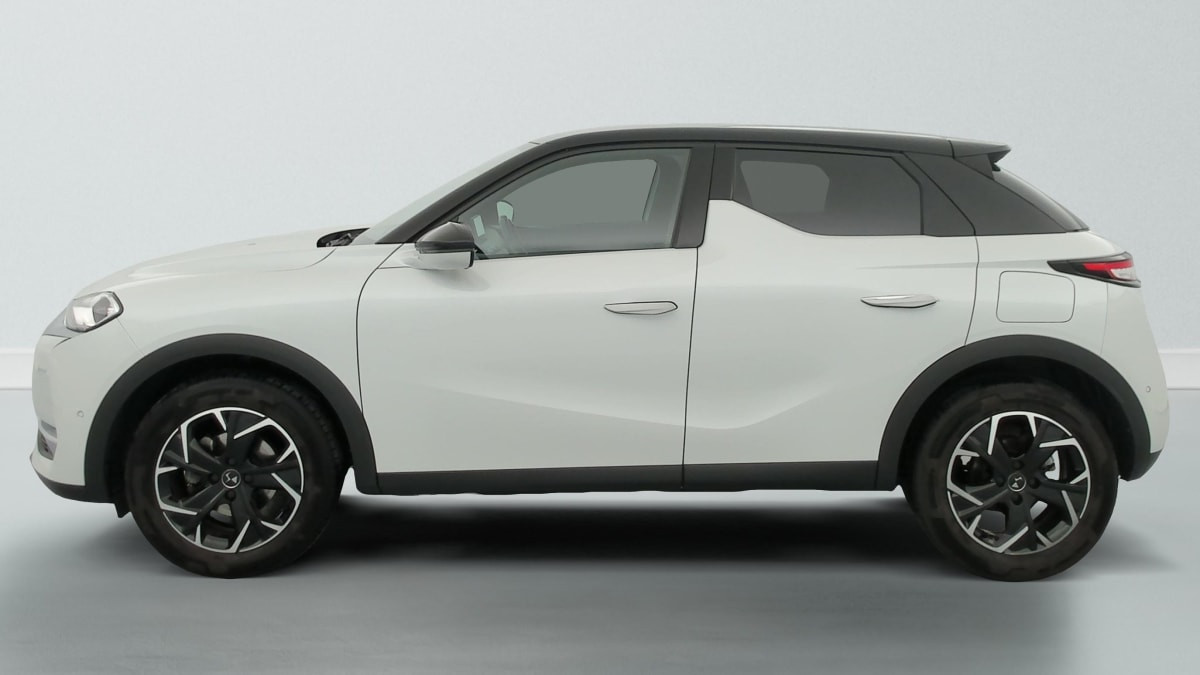 Vente en ligne Ds Ds3 Crossback PURETECH 130 EAT8 CONNECTED CHIC au prix de 14 090 €