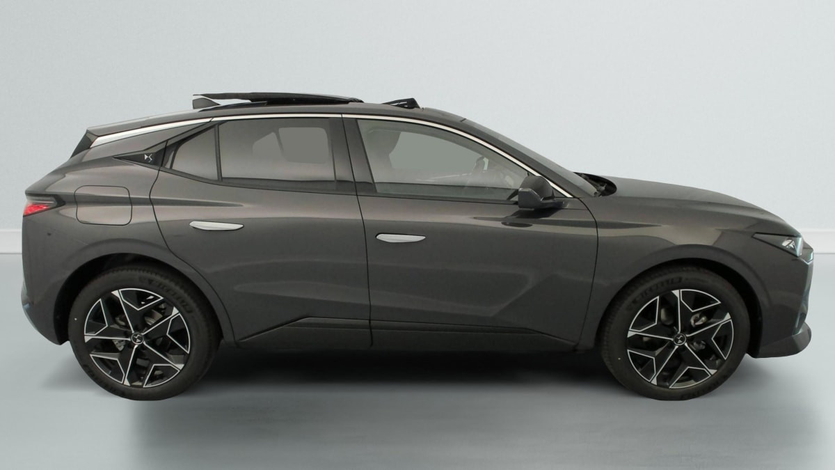 Vente en ligne Ds DS4 Hybride 145 e-DCT6 Etoile - Alcantara au prix de 32 950 €