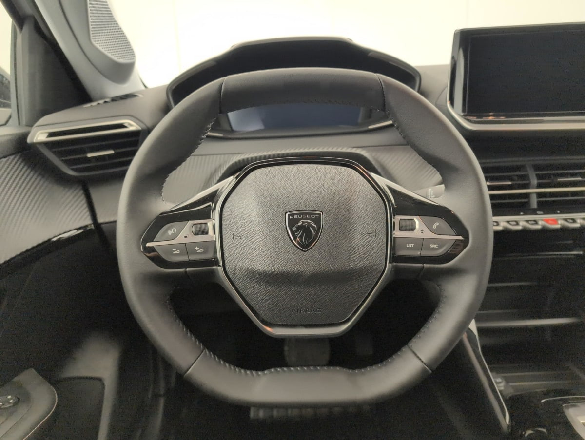 Vente en ligne Peugeot 208 Hybrid 110 ch e-DCS6 Allure au prix de 21 290 €