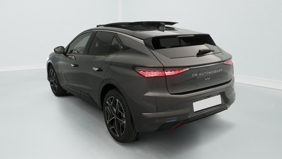 Vente en ligne Ds DS4 Hybride 145 e-DCT6 Etoile - Alcantara au prix de 32 950 €