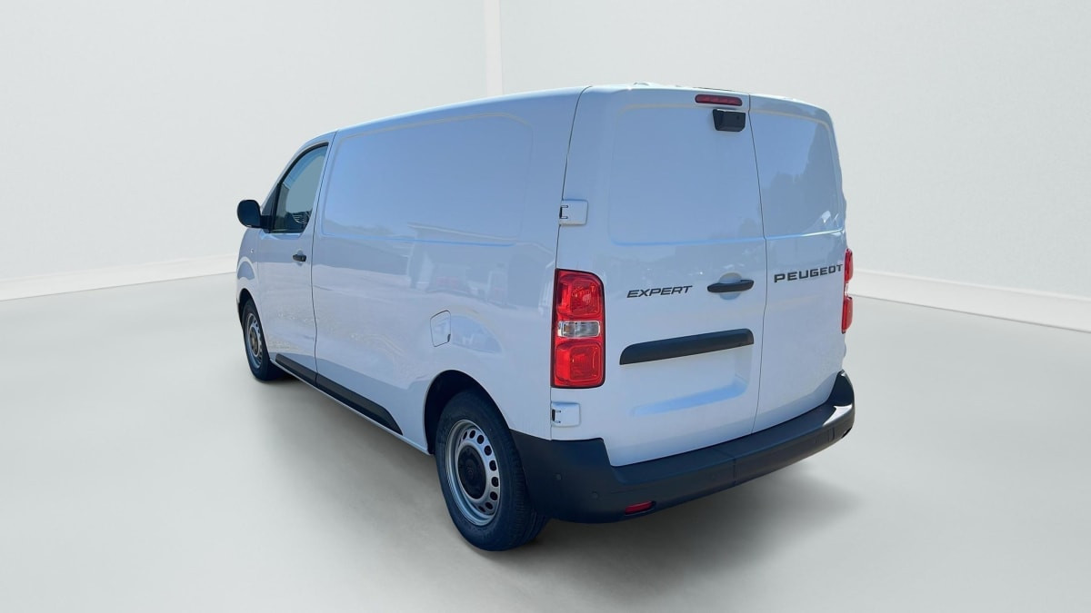 Vente en ligne Peugeot Expert M DIESEL 120 CH MANUELLE au prix de 26 710 €