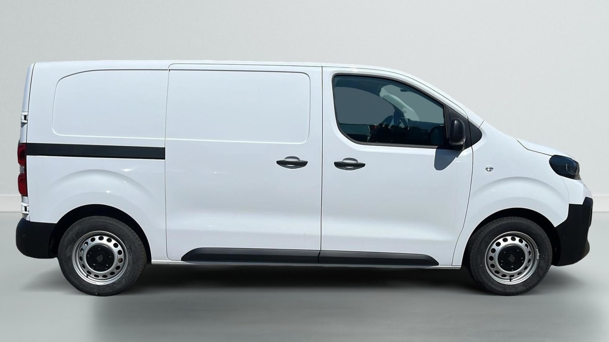 Vente en ligne Peugeot Expert M DIESEL 120 CH MANUELLE au prix de 26 710 €