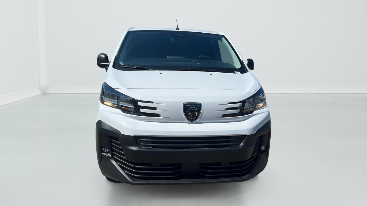 Vente en ligne Peugeot Expert M DIESEL 120 CH MANUELLE au prix de 26 710 €