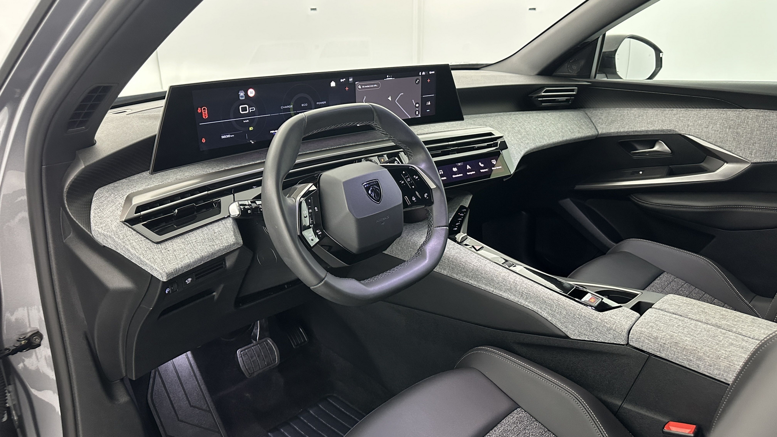 Vente en ligne Peugeot 5008 5008 III 1.2 Hybrid 145ch Allure e-DCS6 au prix de 30 910 €