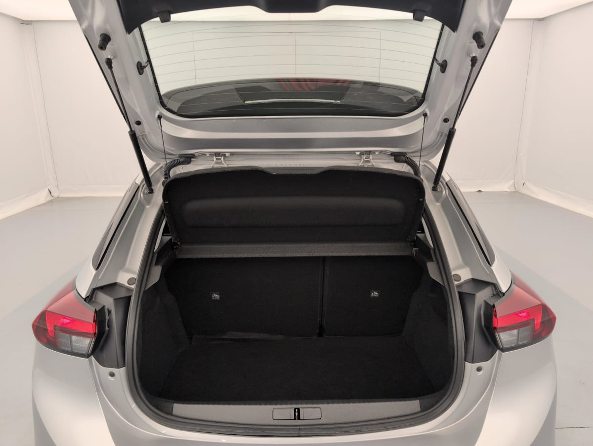 Vente en ligne Opel Corsa 136 ch Autonomie 356 km Edition au prix de 18 730 €