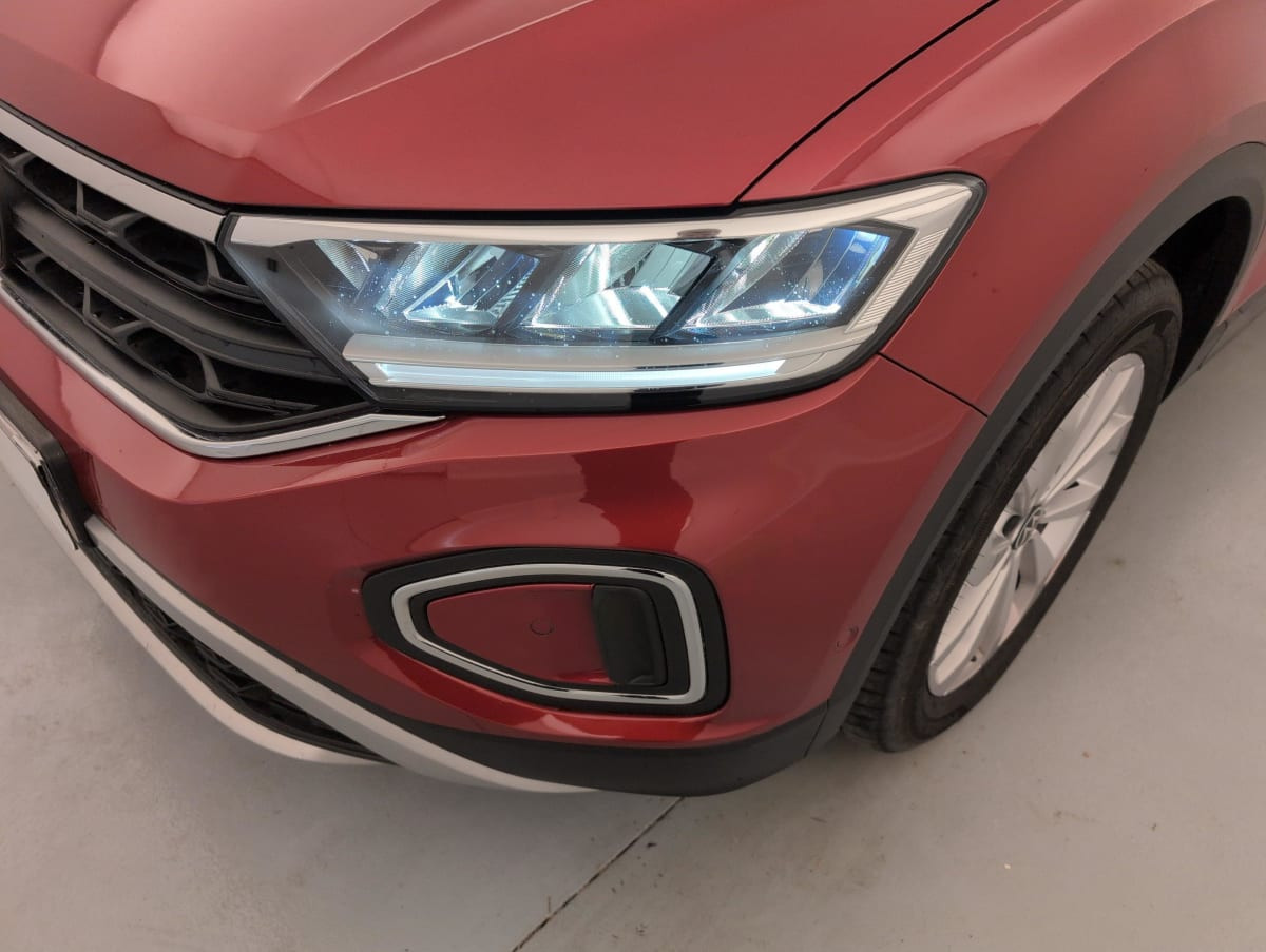 Vente en ligne Volkswagen T-Roc 2.0 TDI 150 Start Stop DSG7 Life au prix de 27 480 €