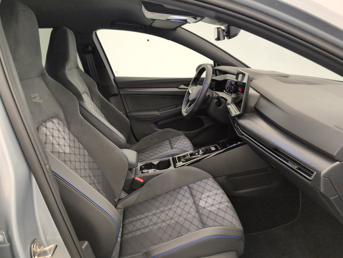 Vente en ligne Volkswagen Golf 2.0 TDI 150 DSG7 R-LINE au prix de 33 660 €