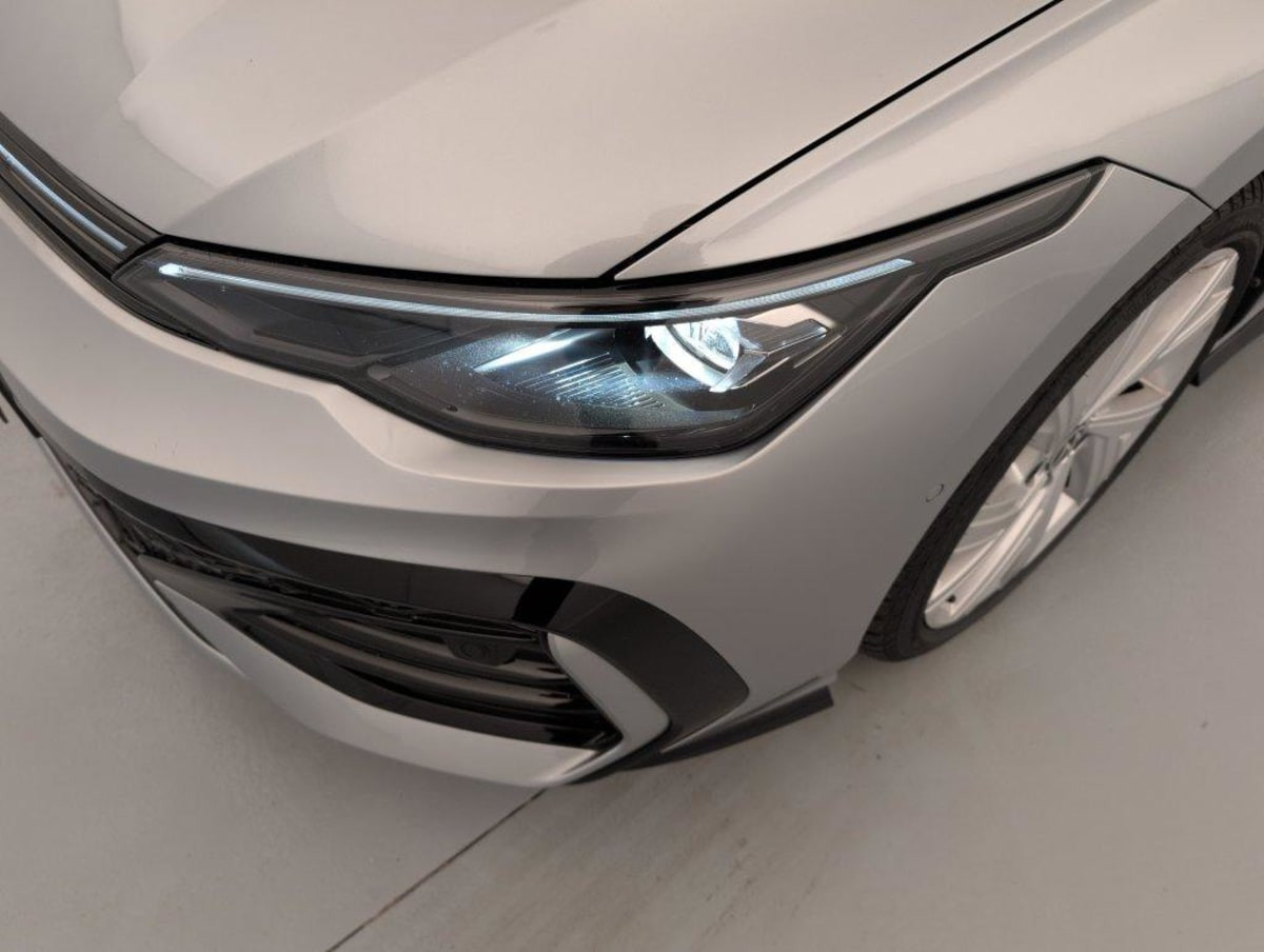Vente en ligne Volkswagen Golf 2.0 TDI 150 DSG7 R-LINE au prix de 33 660 €