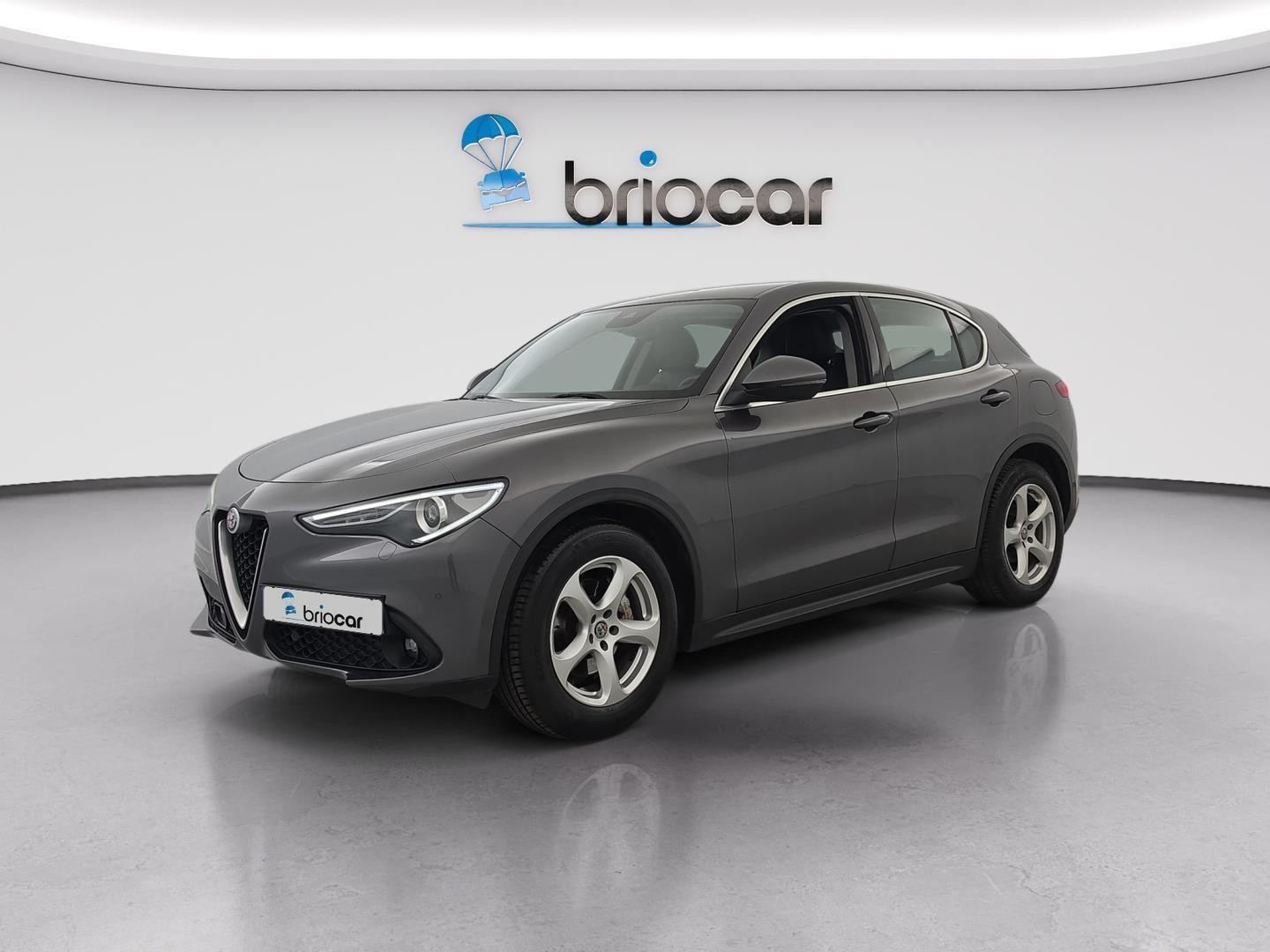 Alfa Romeo Stelvio 2.2 Diesel 150ch Super AT8 + Caméra de recul + Attelage occasion de 2018 en vente à Rennes