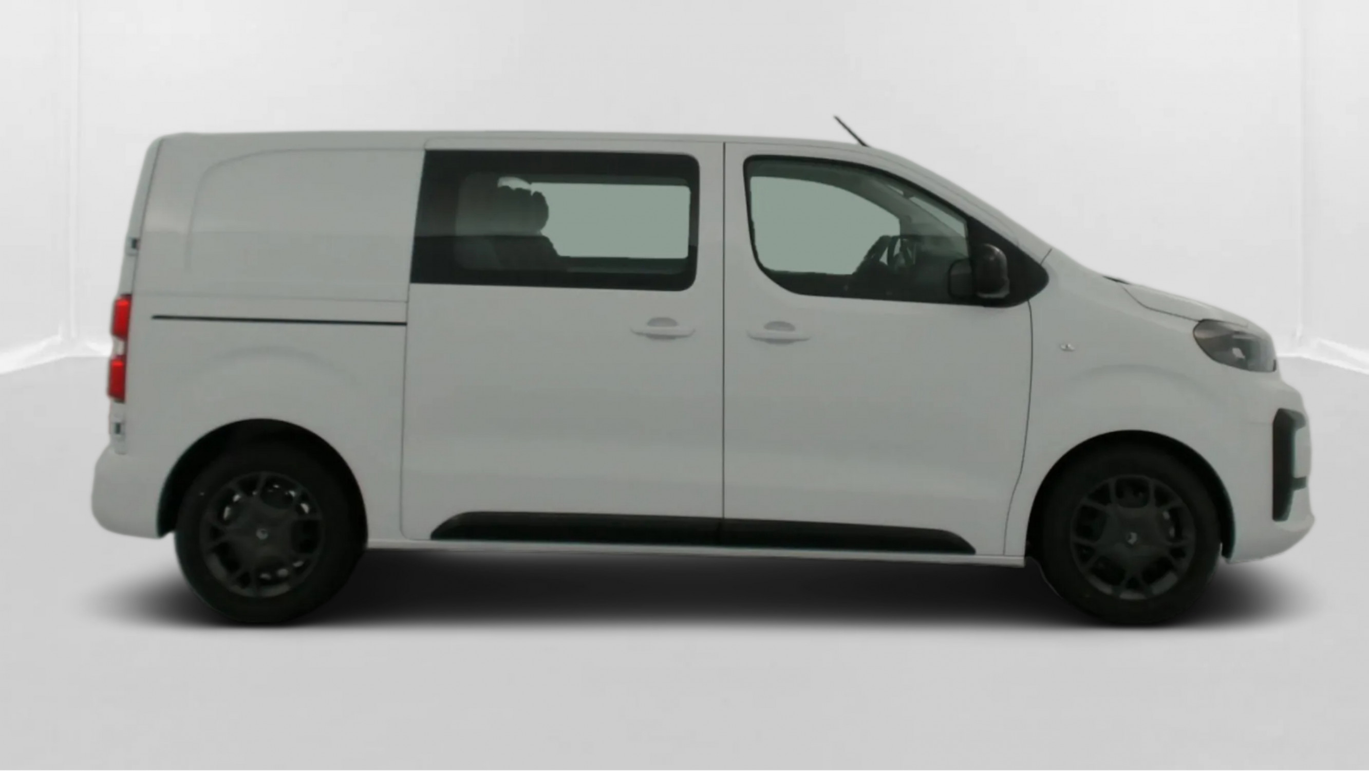 Vente en ligne Citroën Jumpy Fourgon JUMPY CA M 2.2 BlueHDi 180ch EAT8 au prix de 36 680 €