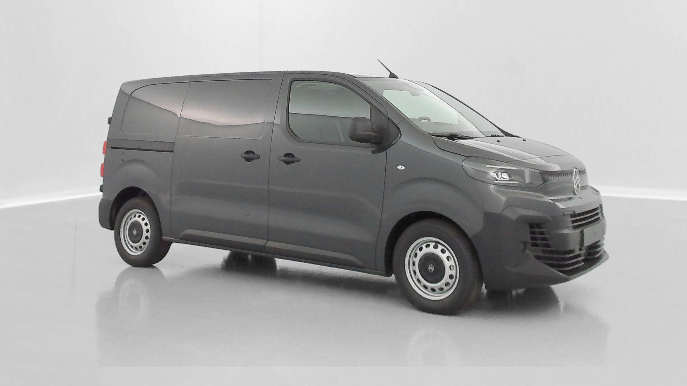Vente en ligne Citroën Jumpy Fourgon JUMPY M 2.2 BlueHDi 180ch EAT8 au prix de 31 880 €