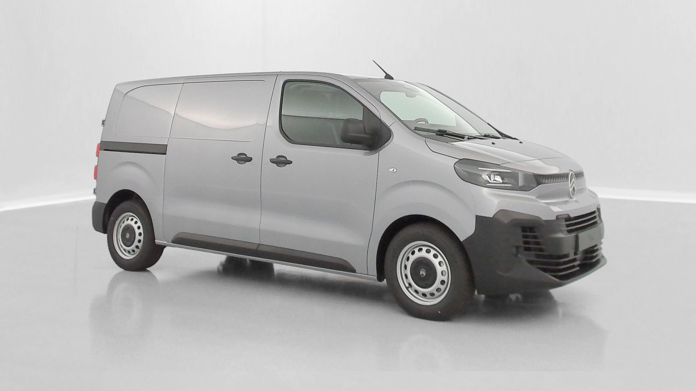 Vente en ligne Citroën Jumpy Fourgon JUMPY M 2.2 BlueHDi 180ch EAT8 au prix de 31 880 €