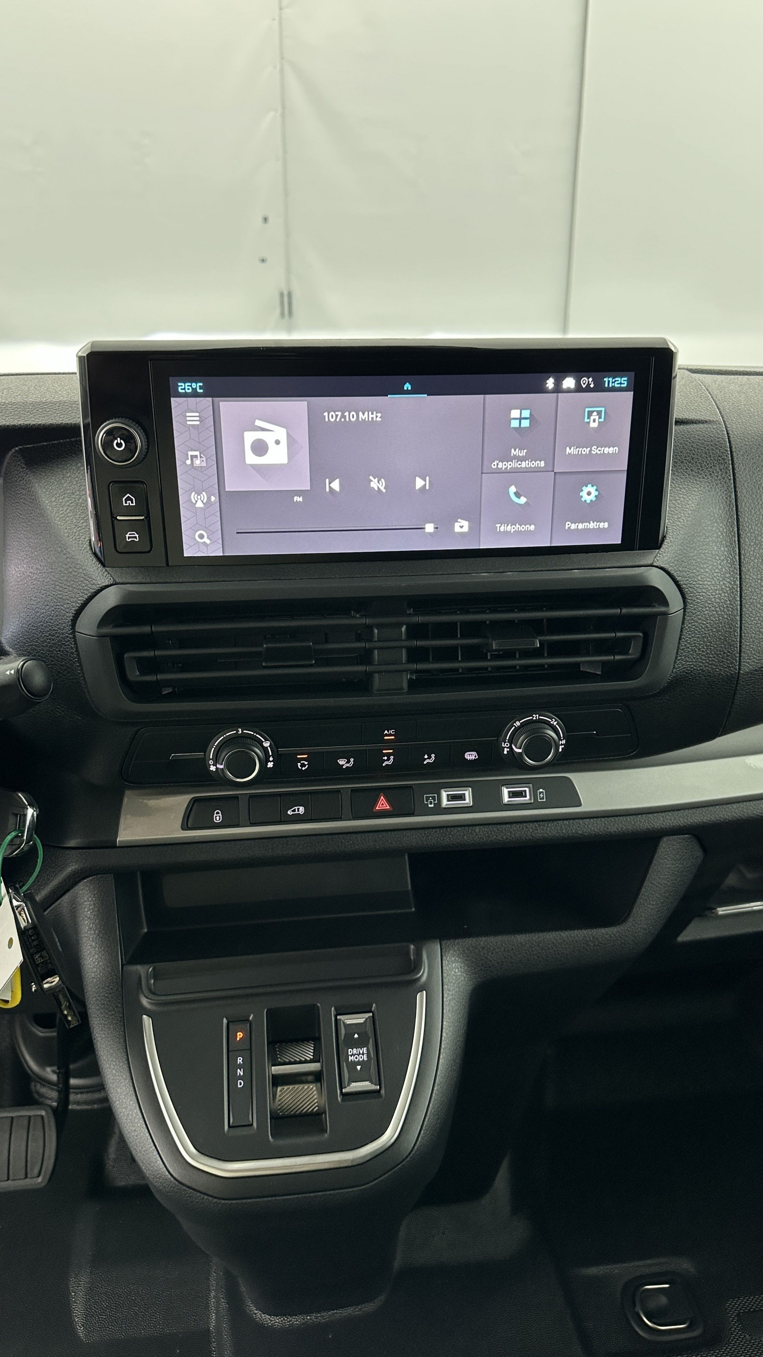 Vente en ligne Citroën Jumpy Fourgon JUMPY M 2.2 BlueHDi 180ch EAT8 au prix de 31 880 €