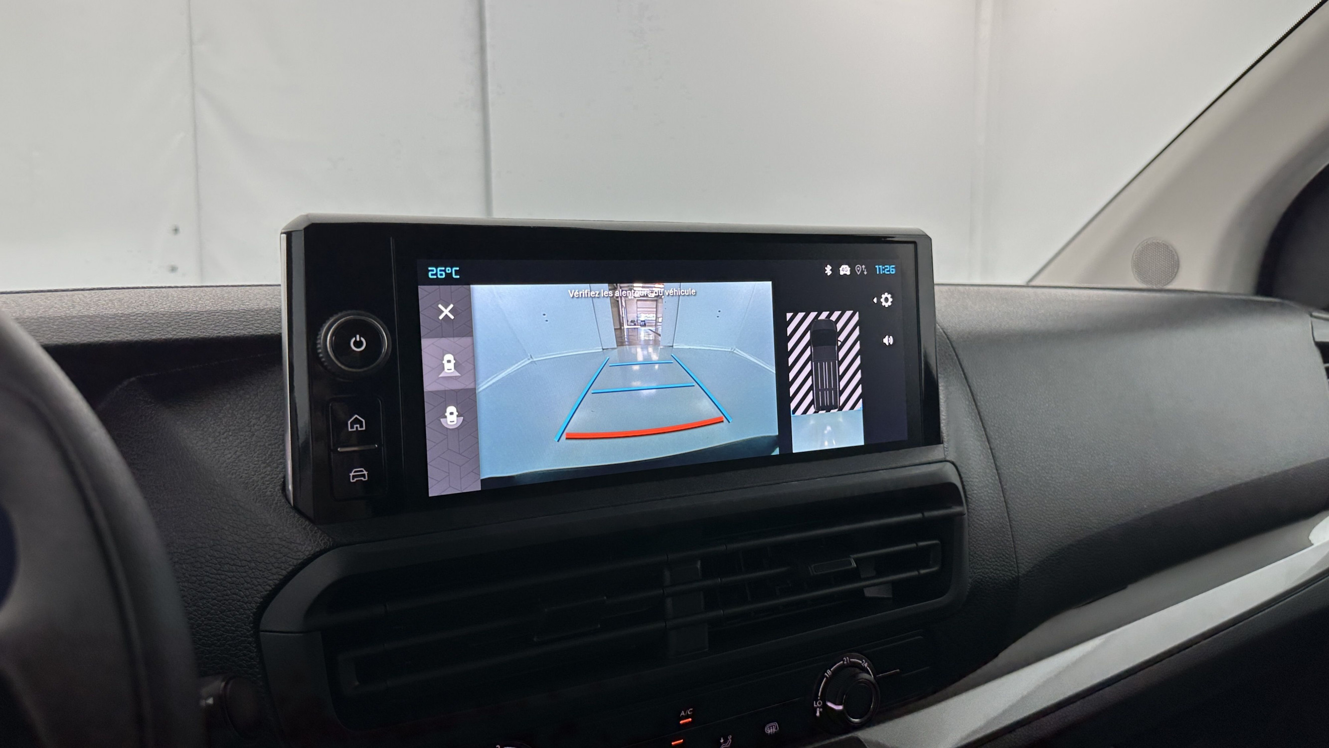 Vente en ligne Citroën Jumpy Fourgon JUMPY M 2.2 BlueHDi 180ch EAT8 au prix de 31 880 €