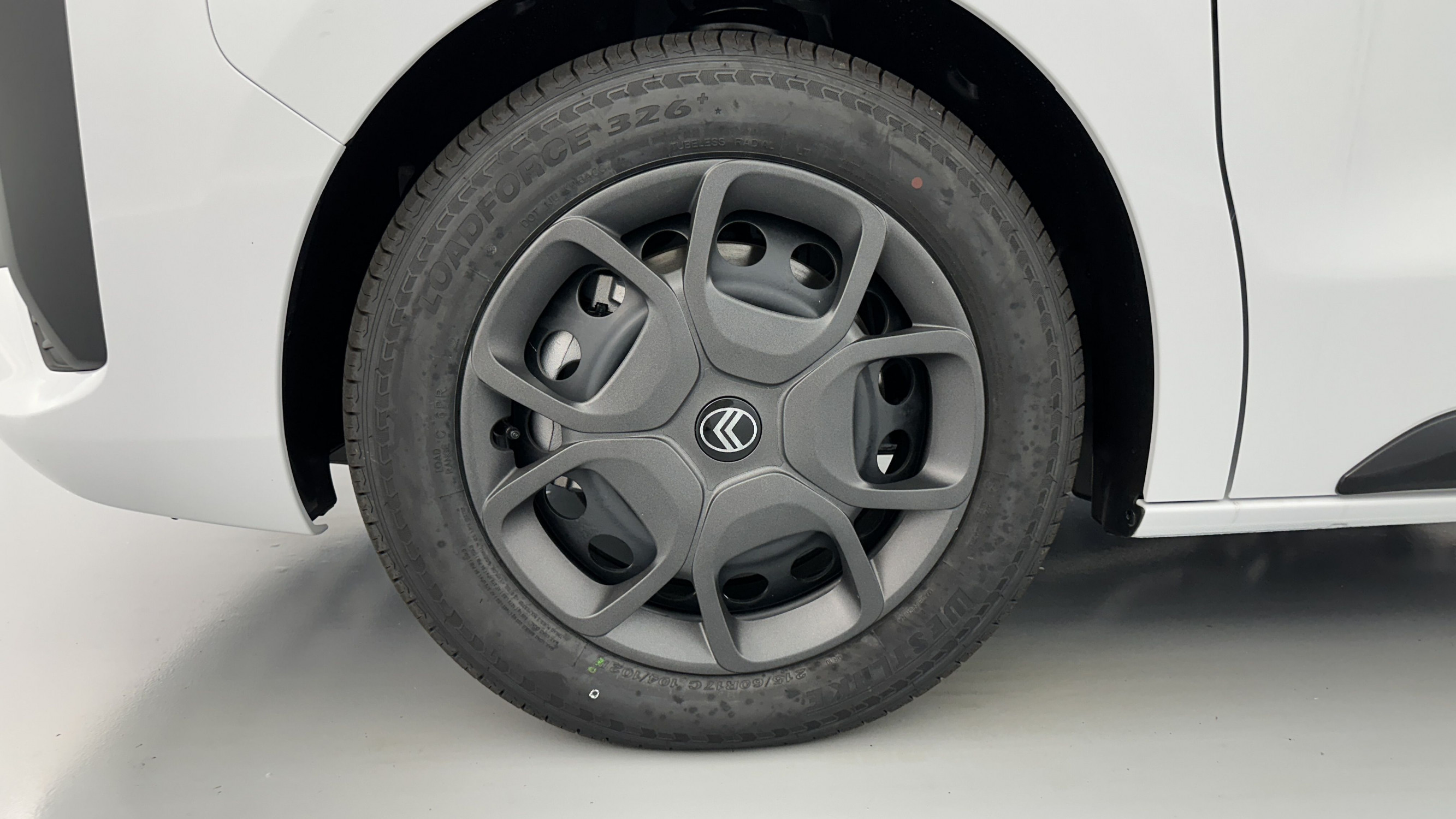 Vente en ligne Citroën Jumpy Fourgon JUMPY CA M 2.2 BlueHDi 180ch EAT8 au prix de 36 680 €