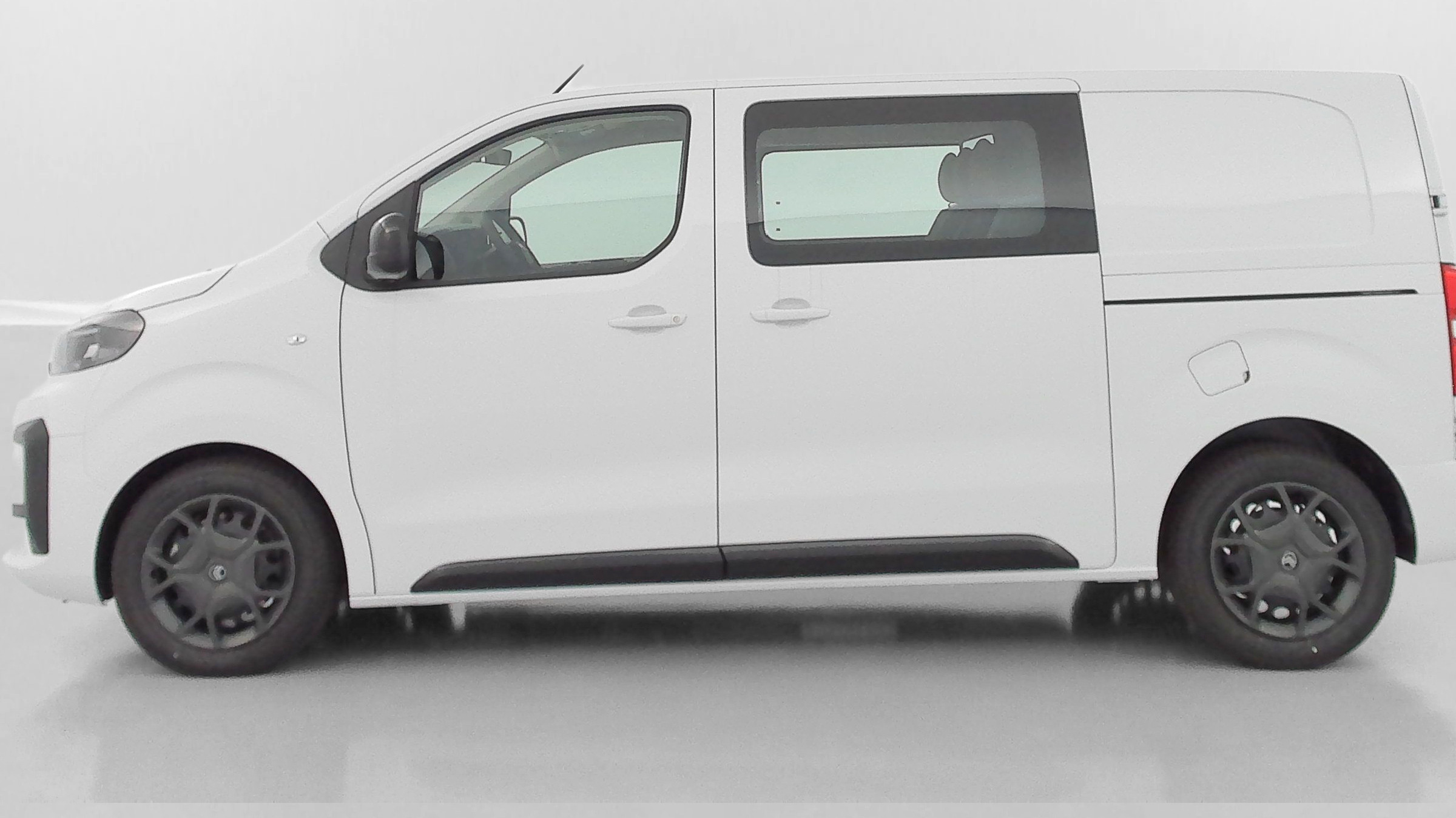 Vente en ligne Citroën Jumpy Fourgon JUMPY CA M 2.2 BlueHDi 180ch EAT8 au prix de 36 680 €