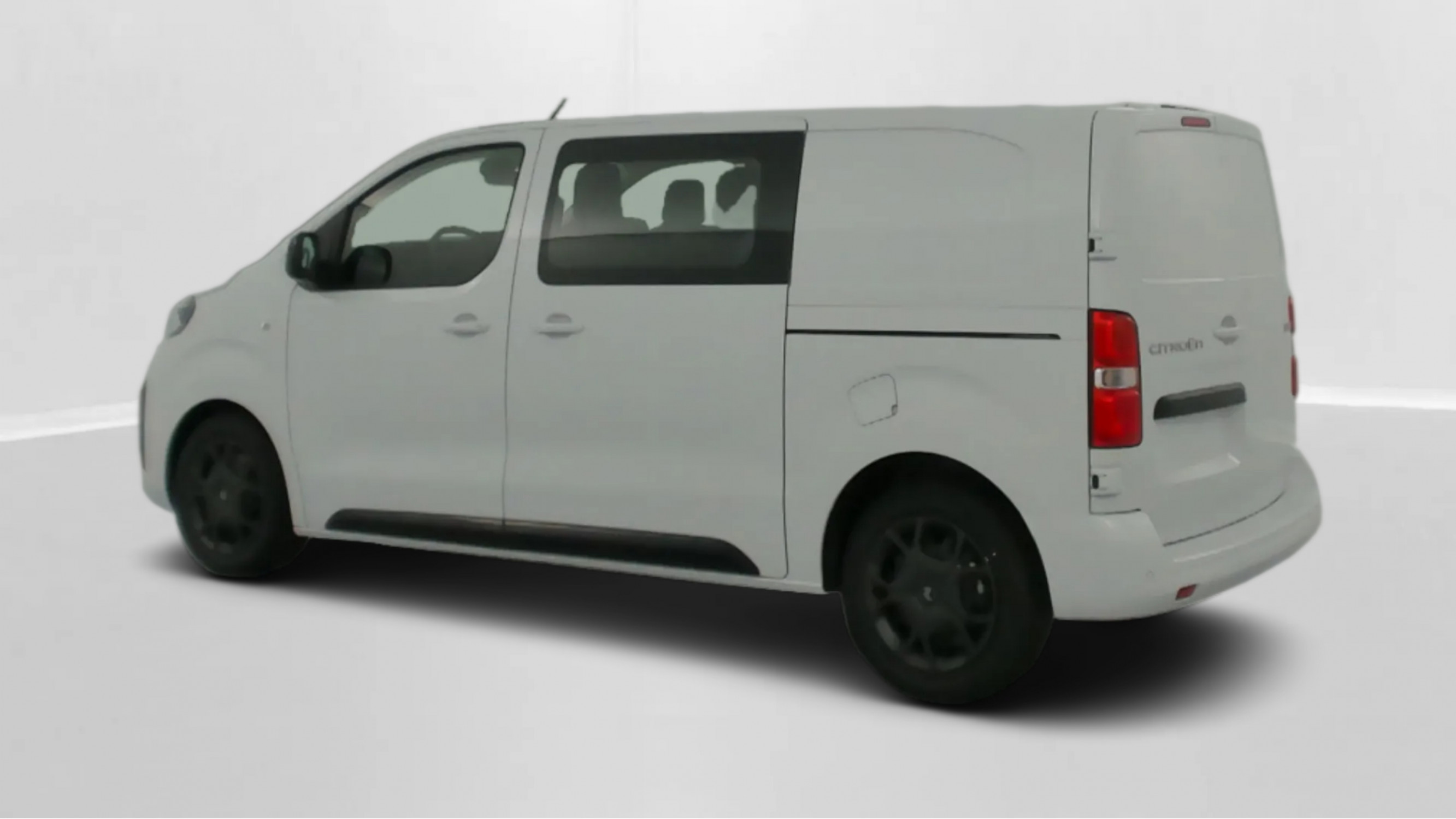 Vente en ligne Citroën Jumpy Fourgon JUMPY CA M 2.2 BlueHDi 180ch EAT8 au prix de 36 680 €