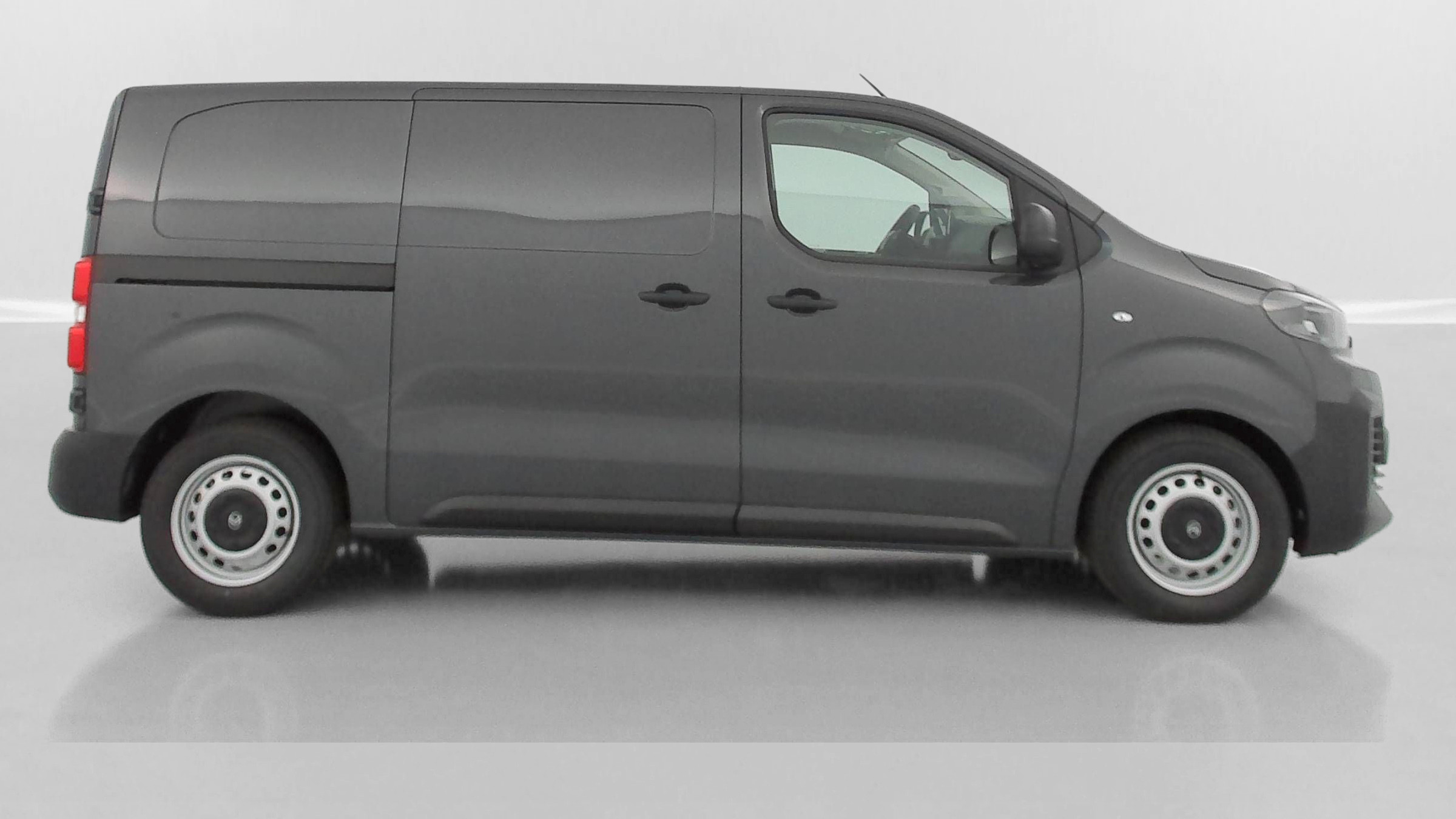 Vente en ligne Citroën Jumpy Fourgon JUMPY M 2.2 BlueHDi 180ch EAT8 au prix de 31 880 €
