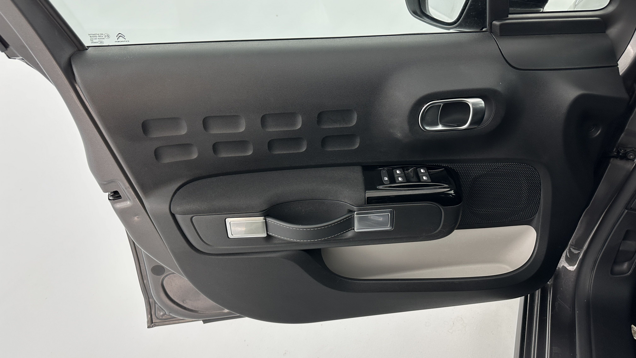 Vente en ligne Citroën C3 C3 1.2 Puretech 110ch Shine EAT6 au prix de 18 200 €