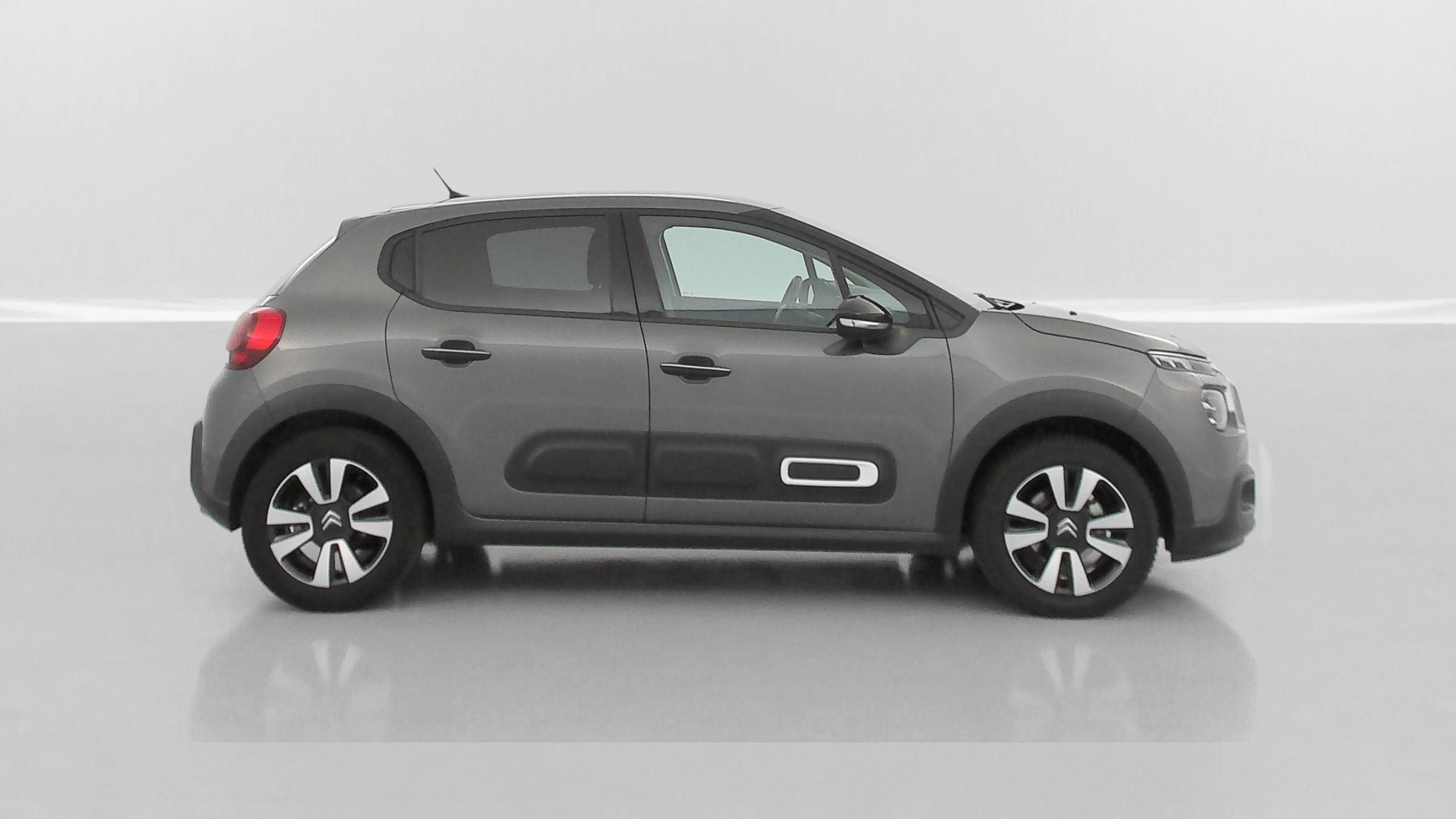 Vente en ligne Citroën C3 C3 1.2 Puretech 110ch Shine EAT6 au prix de 18 200 €
