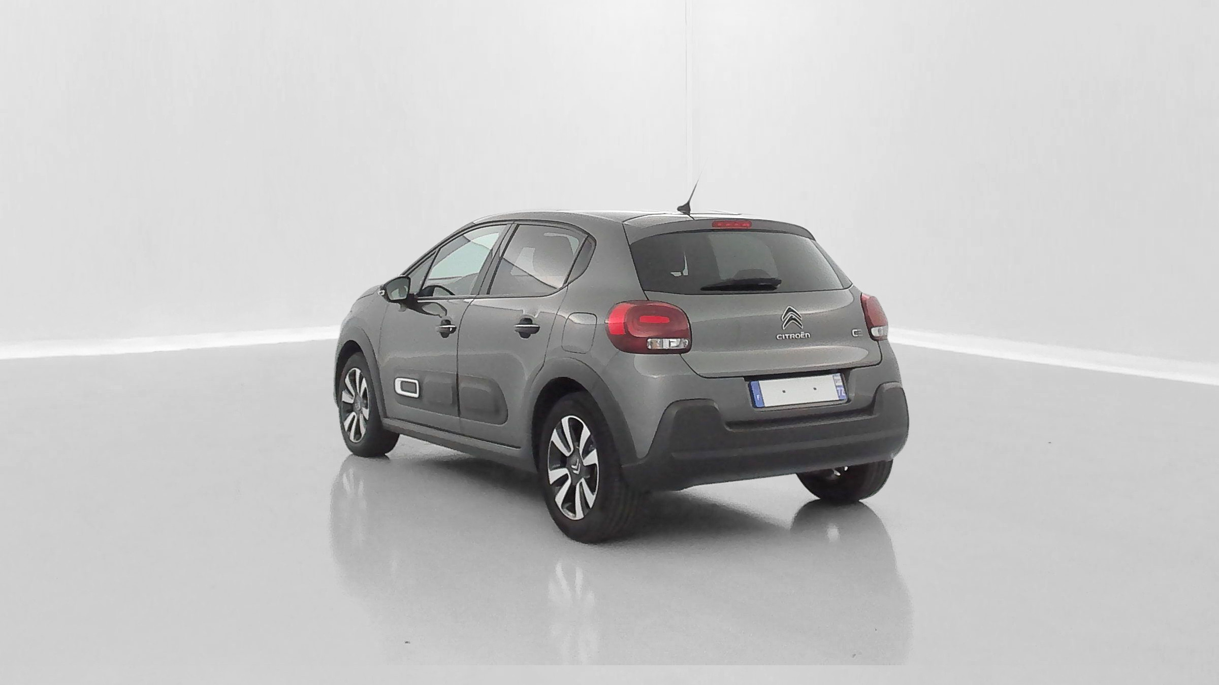 Vente en ligne Citroën C3 C3 1.2 Puretech 110ch Shine EAT6 au prix de 18 200 €