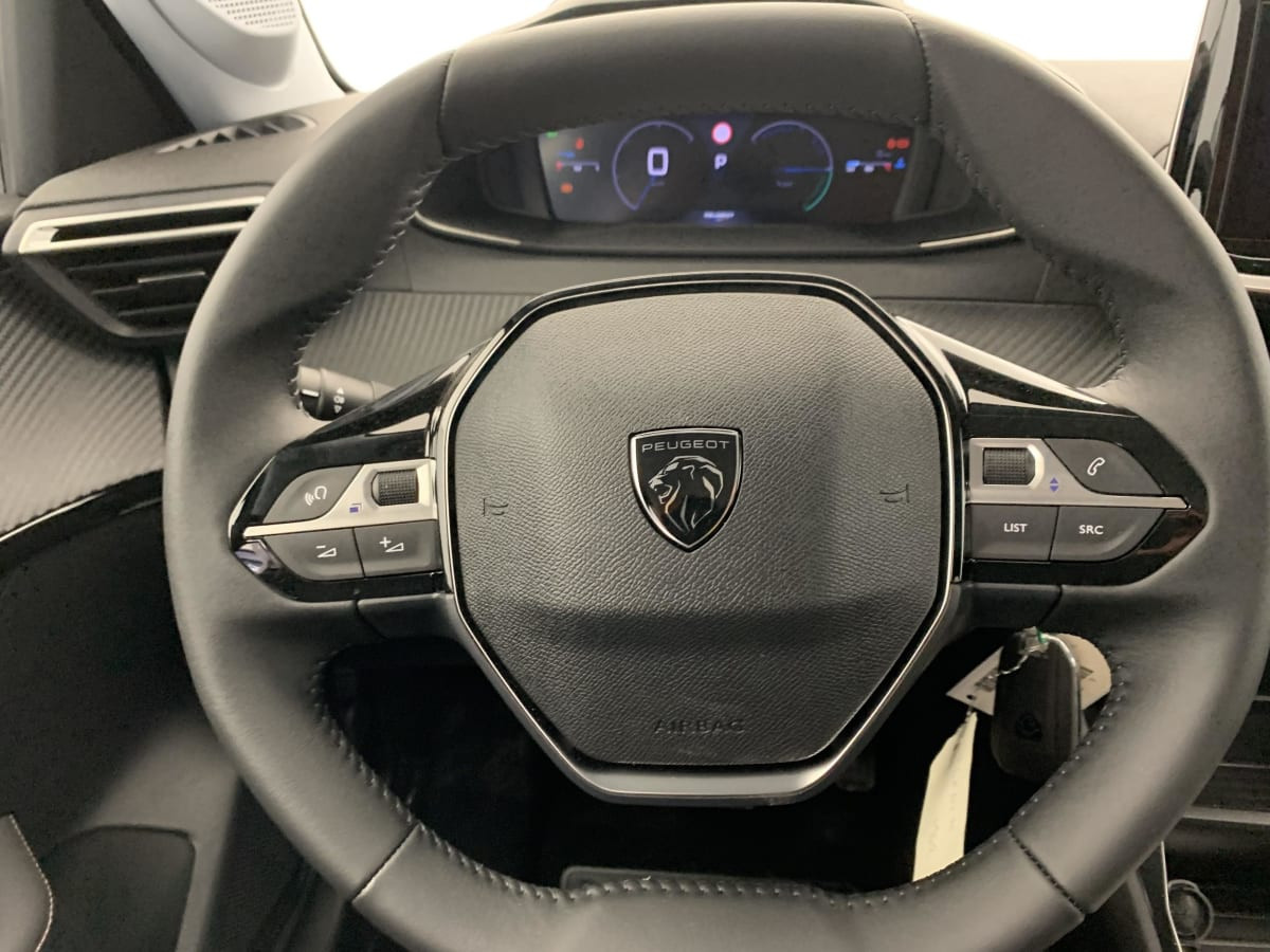 Vente en ligne Peugeot 208 Hybrid 110 ch e-DCS6 Allure au prix de 21 620 €