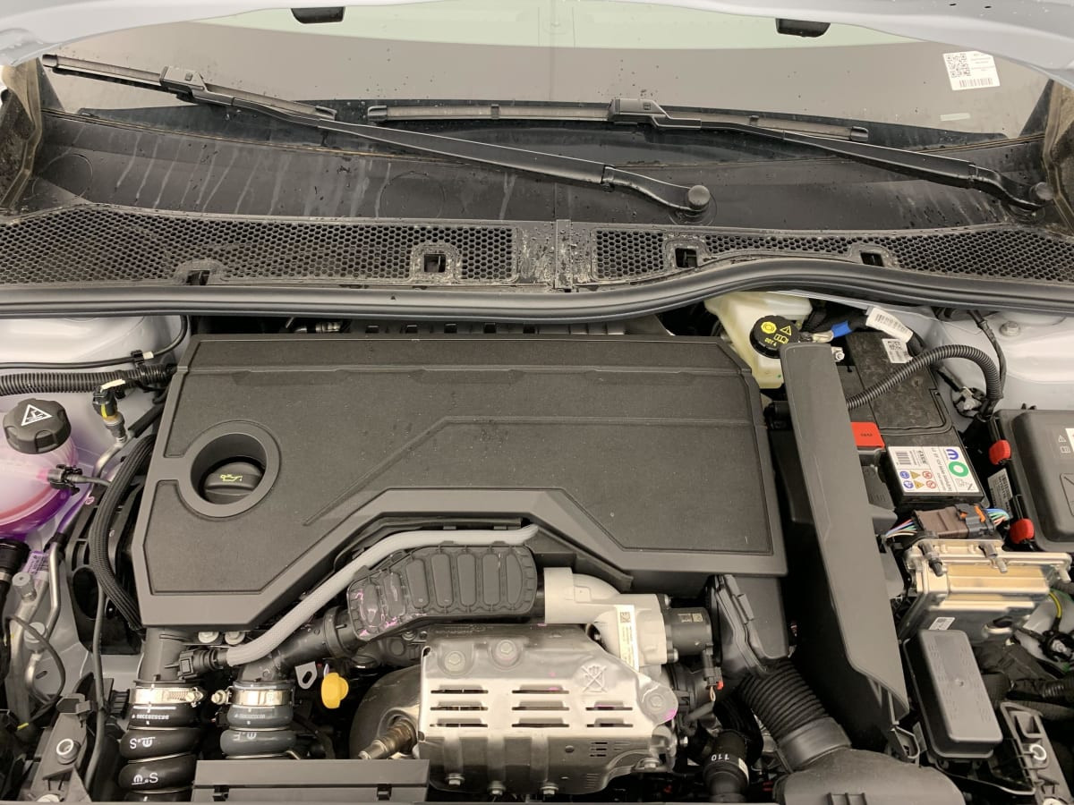 Vente en ligne Peugeot 208 Hybrid 110 ch e-DCS6 Allure au prix de 21 620 €