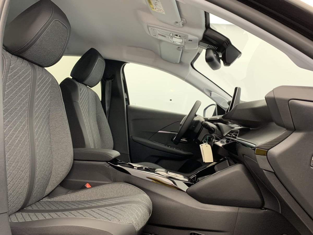 Vente en ligne Peugeot 208 Hybrid 110 ch e-DCS6 Allure au prix de 21 620 €