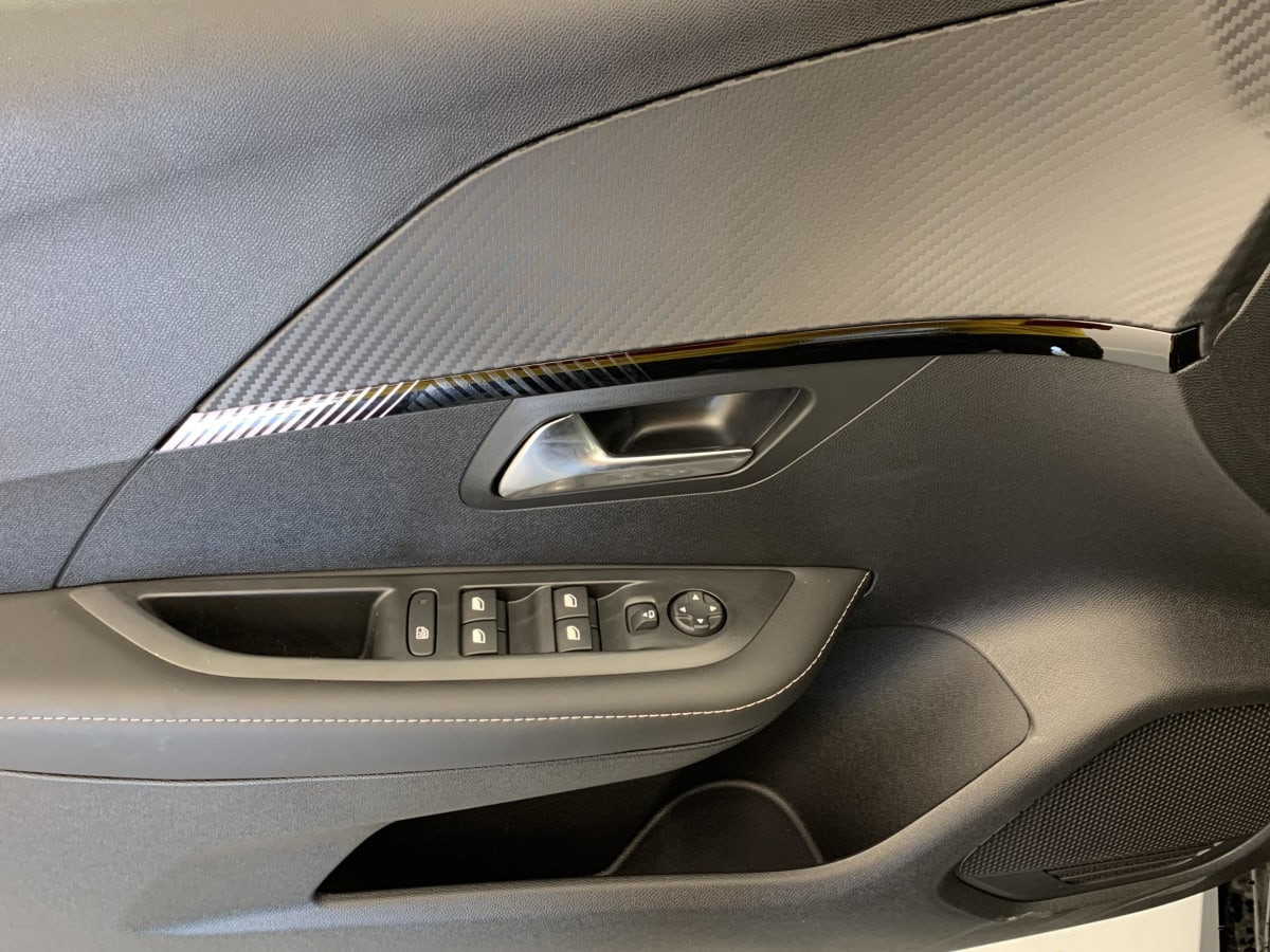 Vente en ligne Peugeot 208 Hybrid 110 ch e-DCS6 Allure au prix de 21 620 €