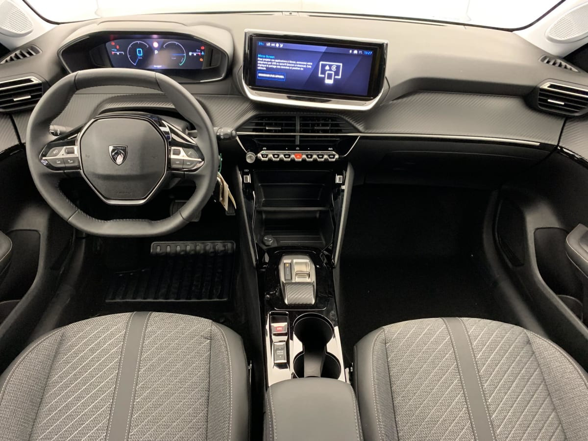 Vente en ligne Peugeot 208 Hybrid 110 ch e-DCS6 Allure au prix de 21 620 €
