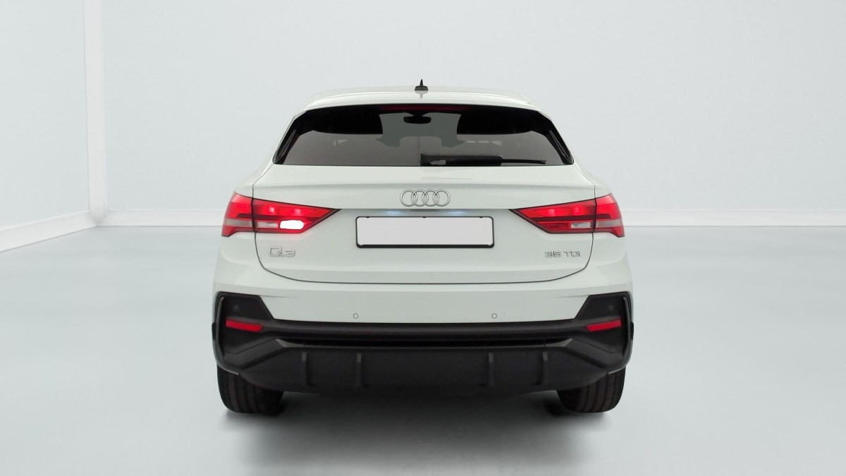 Vente en ligne Audi Q3 Sportback 35 TDI 150 ch S tronic 7 Design au prix de 30 570 €