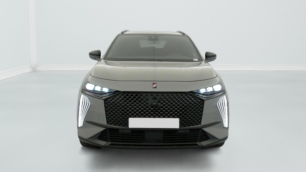 Vente en ligne Ds DS7 Crossback Hybride Rechargeable E-Tense 300 EAT8 4x4 Performance Line + au prix de 30 160 €