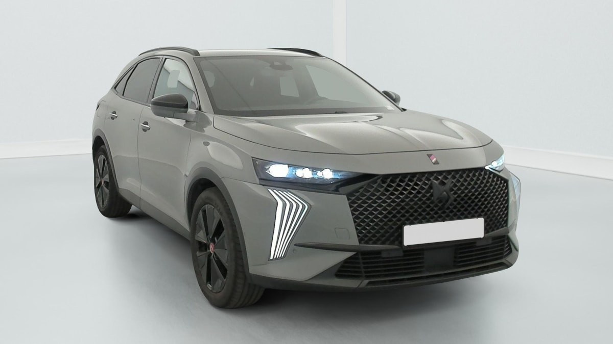 Vente en ligne Ds DS7 Crossback Hybride Rechargeable E-Tense 300 EAT8 4x4 Performance Line + au prix de 30 160 €