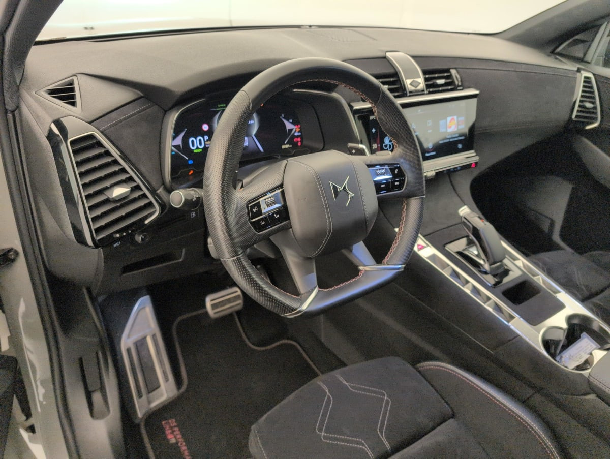 Vente en ligne Ds DS7 Crossback Hybride Rechargeable E-Tense 300 EAT8 4x4 Performance Line + au prix de 30 160 €