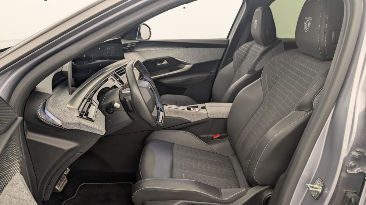 Vente en ligne Peugeot 3008 Hybrid 145 e-DCS6 GT au prix de 28 510 €