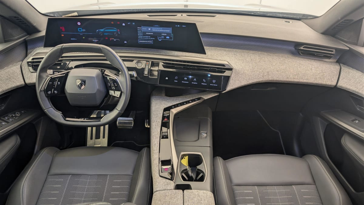 Vente en ligne Peugeot 3008 Hybrid 145 e-DCS6 GT au prix de 28 510 €