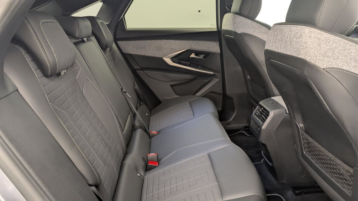 Vente en ligne Peugeot 3008 Hybrid 145 e-DCS6 GT au prix de 28 510 €