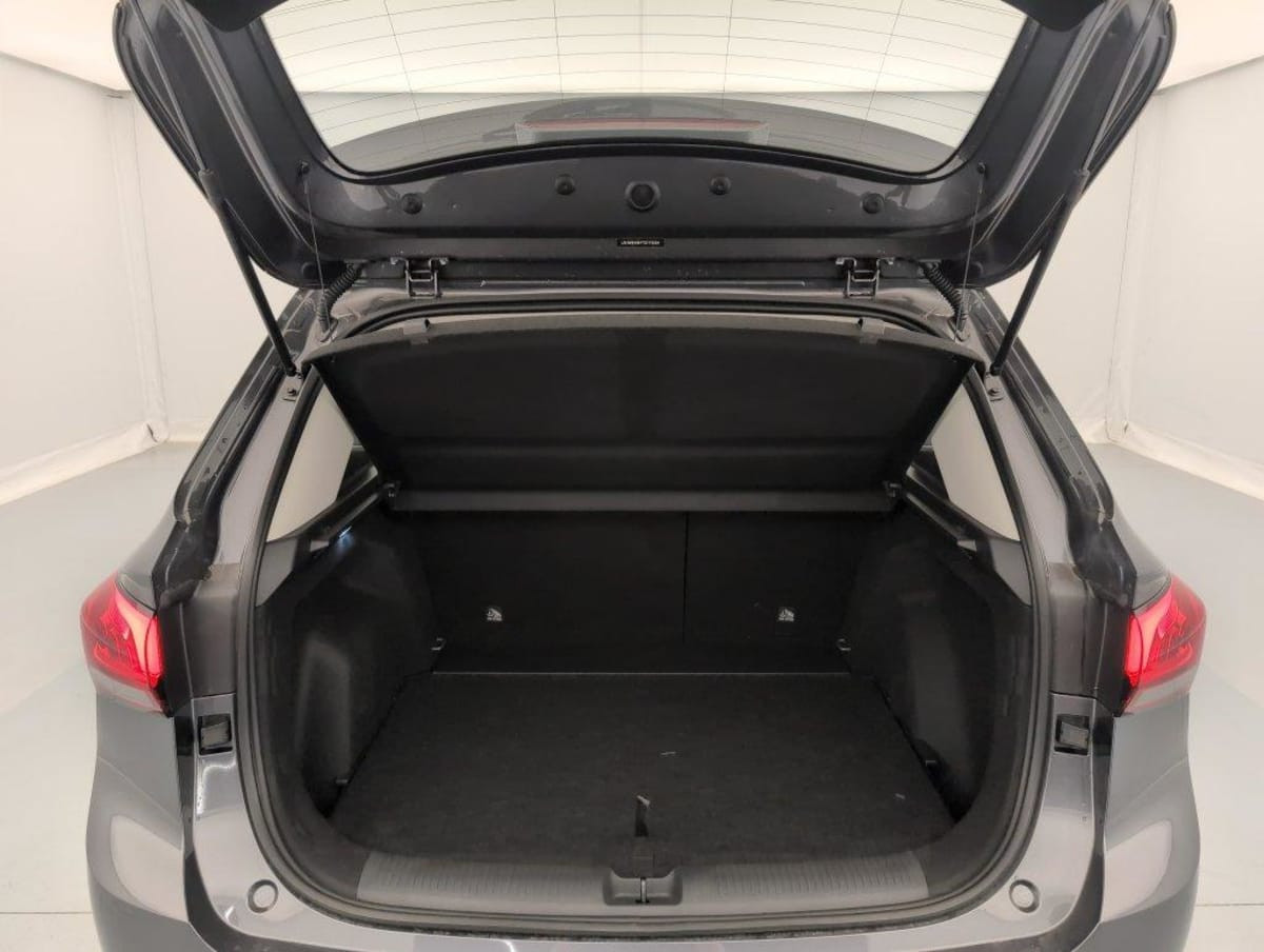 Vente en ligne Mg ZS 1.5 L Hybrid+ 197 ch Standard au prix de 20 070 €