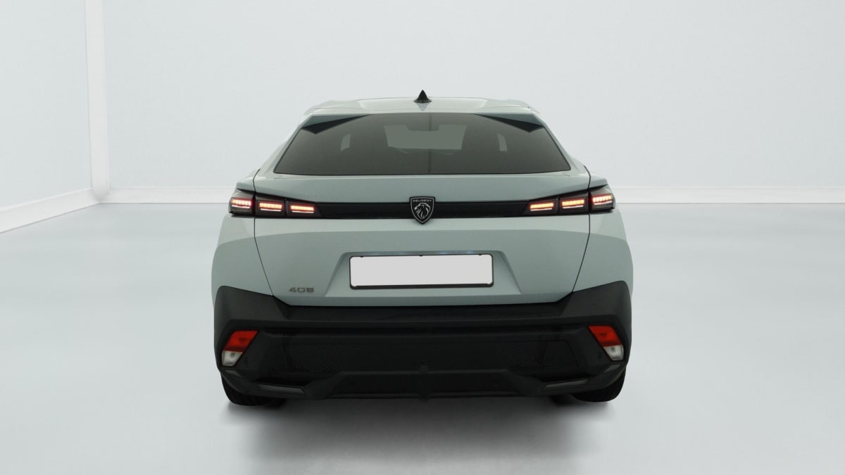 Vente en ligne Peugeot 408 Hybrid 136 e-DCS6 Allure au prix de 22 440 €