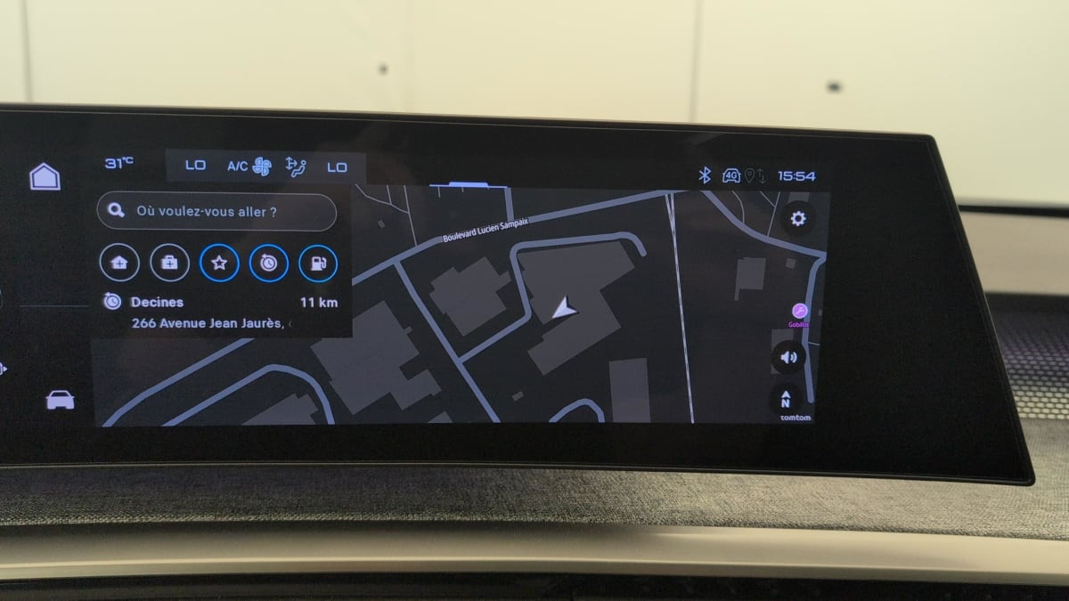 Vente en ligne Peugeot 5008 HYBRID 145CH E-DCS6 GT au prix de 31 090 €