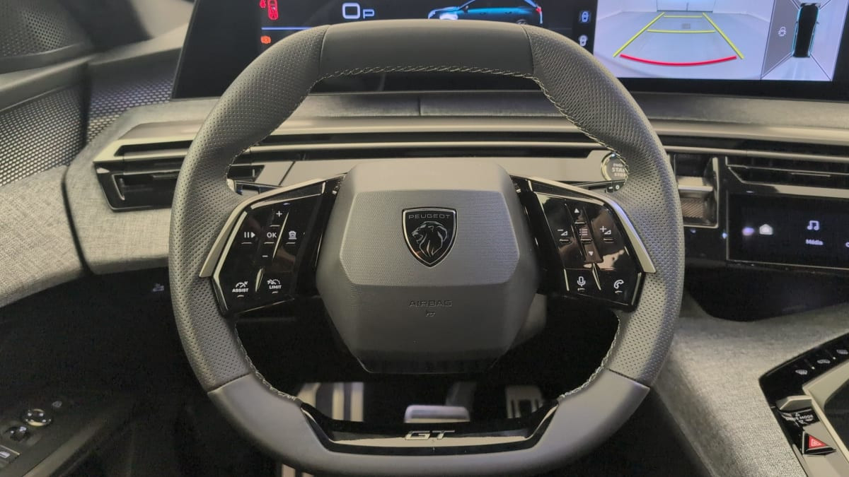 Vente en ligne Peugeot 5008 HYBRID 145CH E-DCS6 GT au prix de 31 090 €
