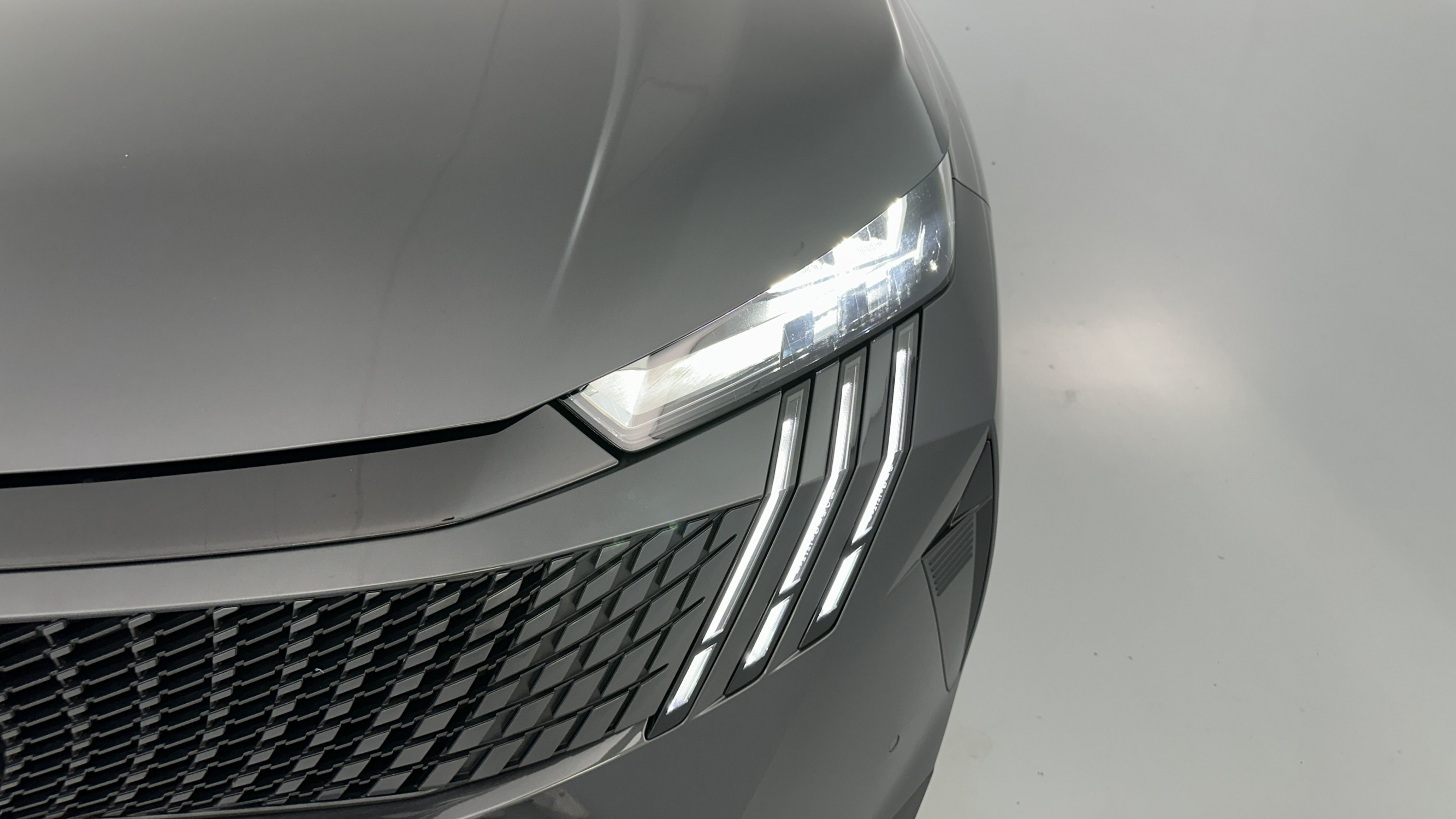 Vente en ligne Peugeot 3008 3008  III 1.2 Hybrid 145ch Allure e-DCS6 au prix de 28 900 €
