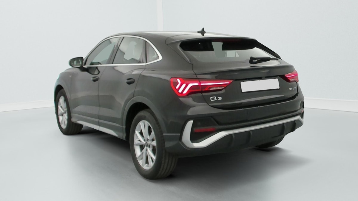 Vente en ligne Audi Q3 Sportback 35 TFSI 150 ch S tronic 7 S line au prix de 32 630 €