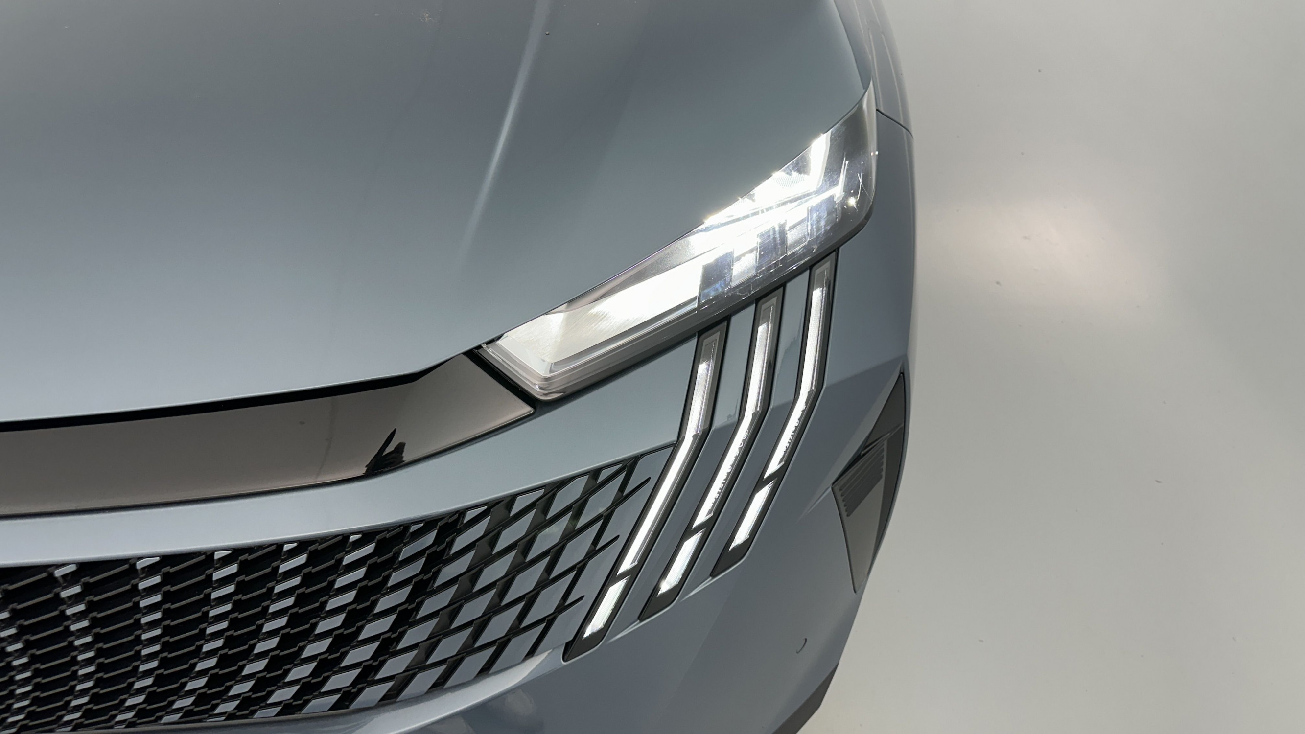 Vente en ligne Peugeot 3008 3008  III 1.2 Hybrid 145ch Allure e-DCS6 au prix de 28 900 €