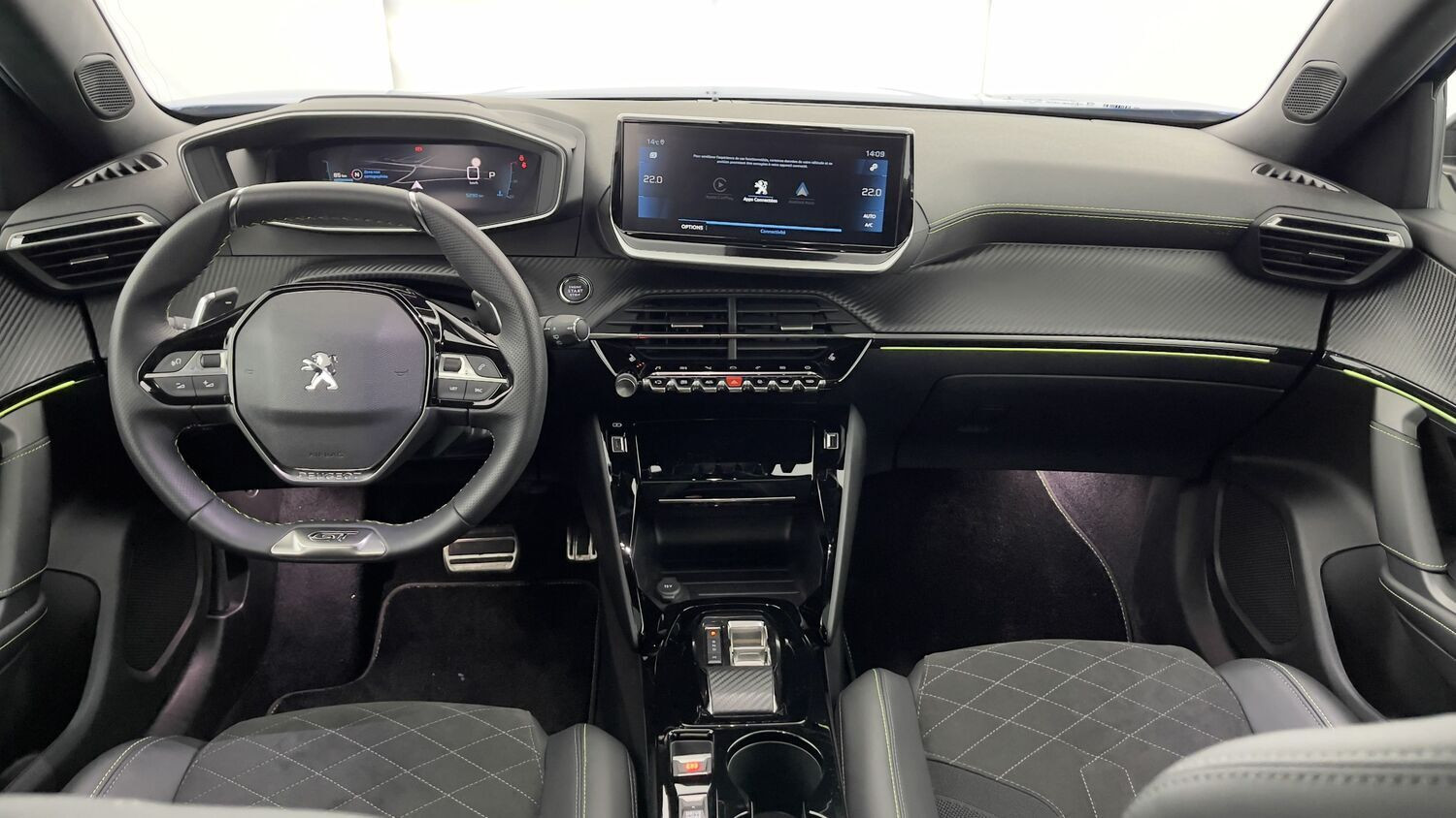Vente en ligne Peugeot 2008 2008 II 1.2 PureTech 130ch GT EAT8 au prix de 25 900 €