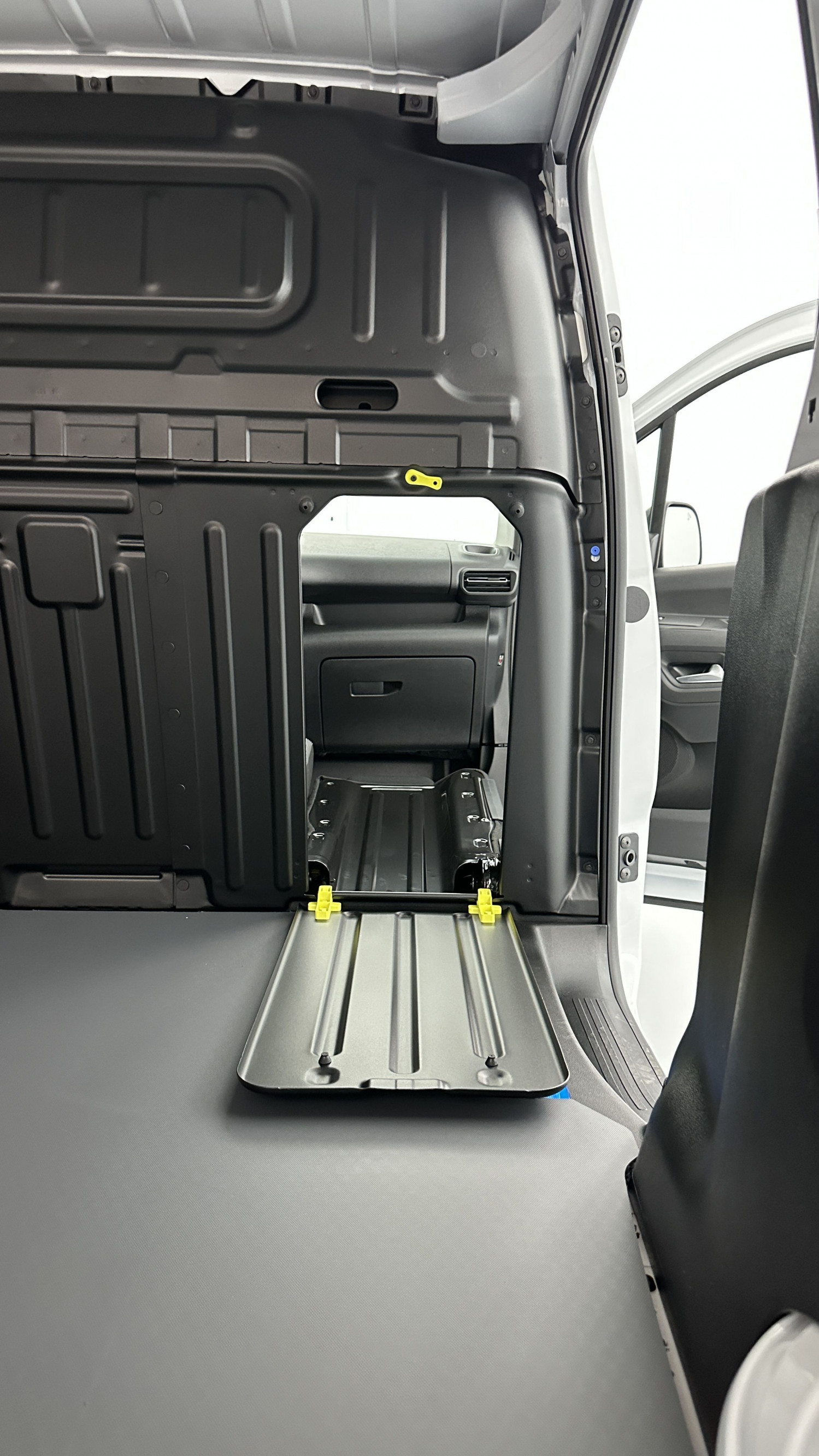 Vente en ligne Citroën Berlingo Fourgon BERLINGO VAN XL 950kg 1.5 BlueHDi 130ch EAT8 au prix de 26 600 €