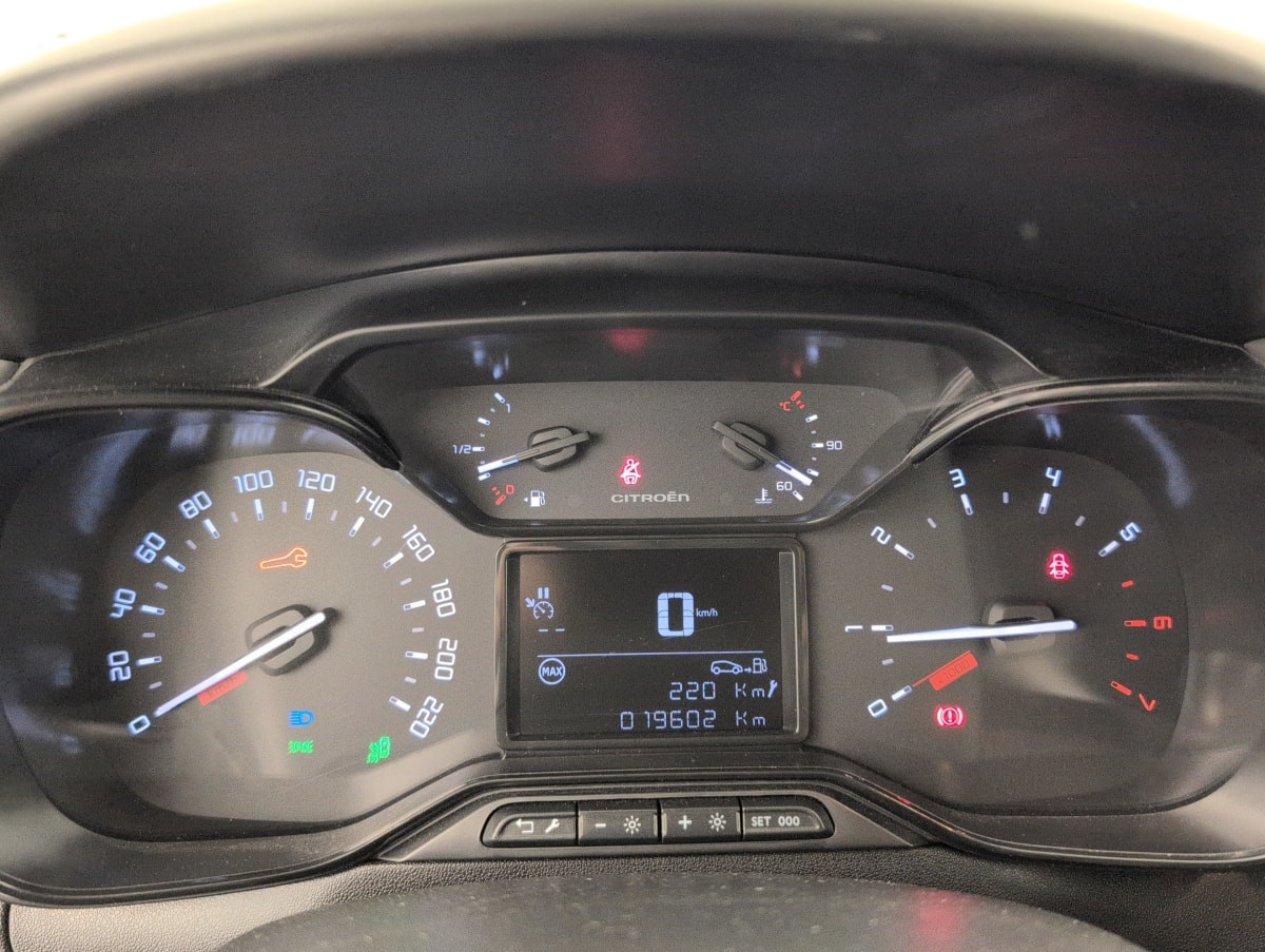 Vente en ligne Citroën C3 PureTech 110 S S BVM6 Shine au prix de 12 030 €