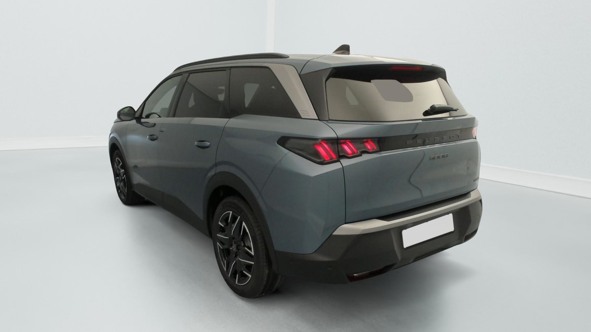 Vente en ligne Peugeot 5008 HYBRID 145 CH E-DCS6 ALLURE au prix de 32 110 €